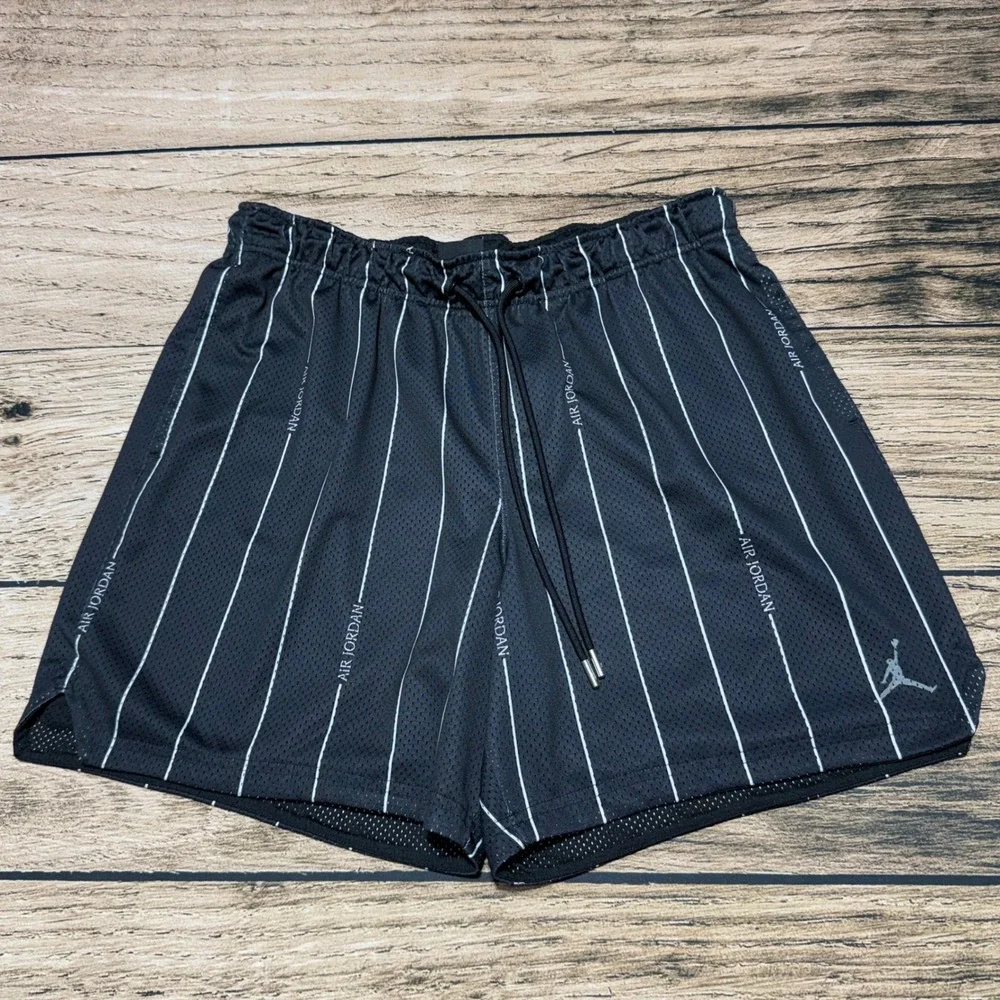 Air Jordan Basketball Shorts Men XL Black Pinstripe Mesh Athletic Jumpman Gym